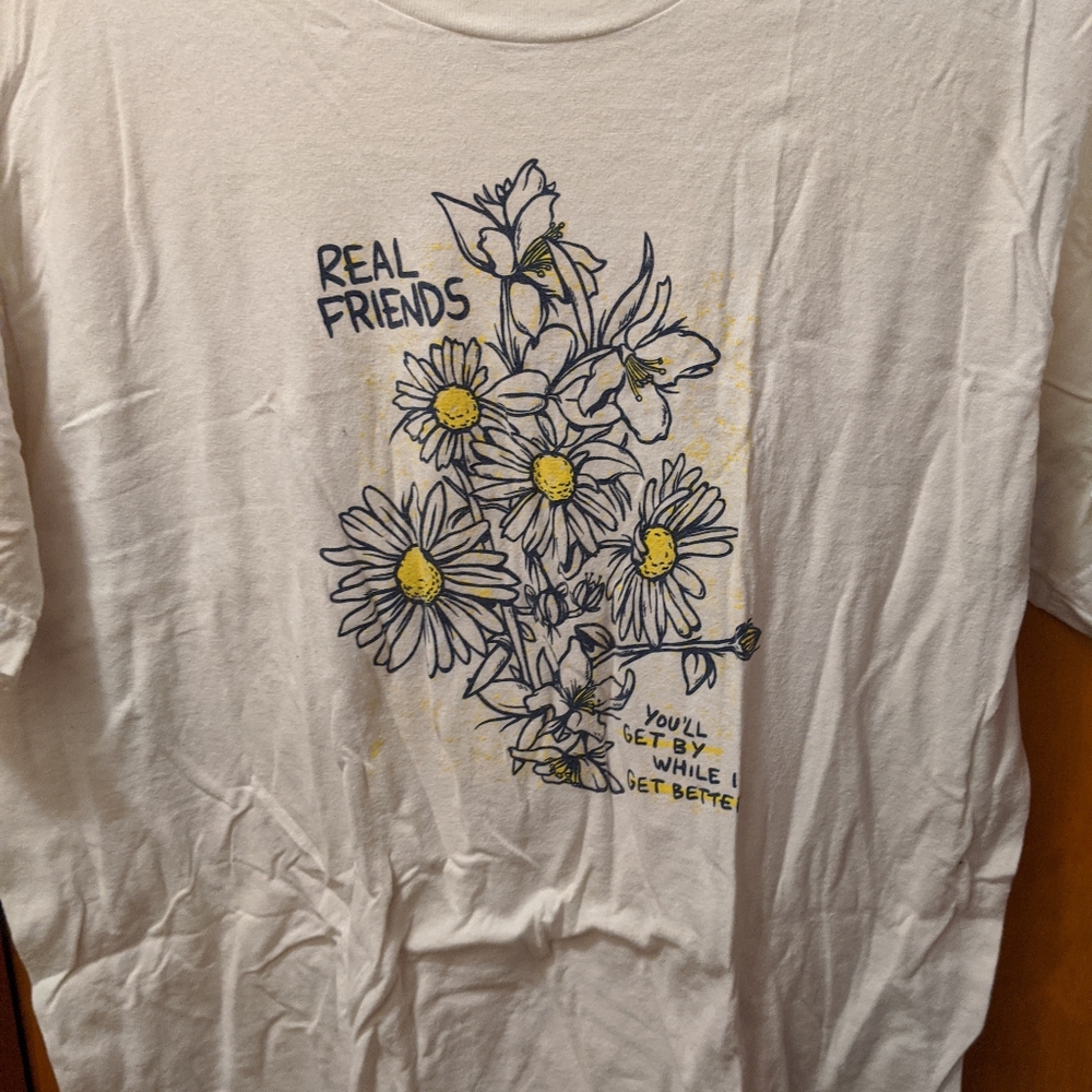 Real Friends (band) tee large